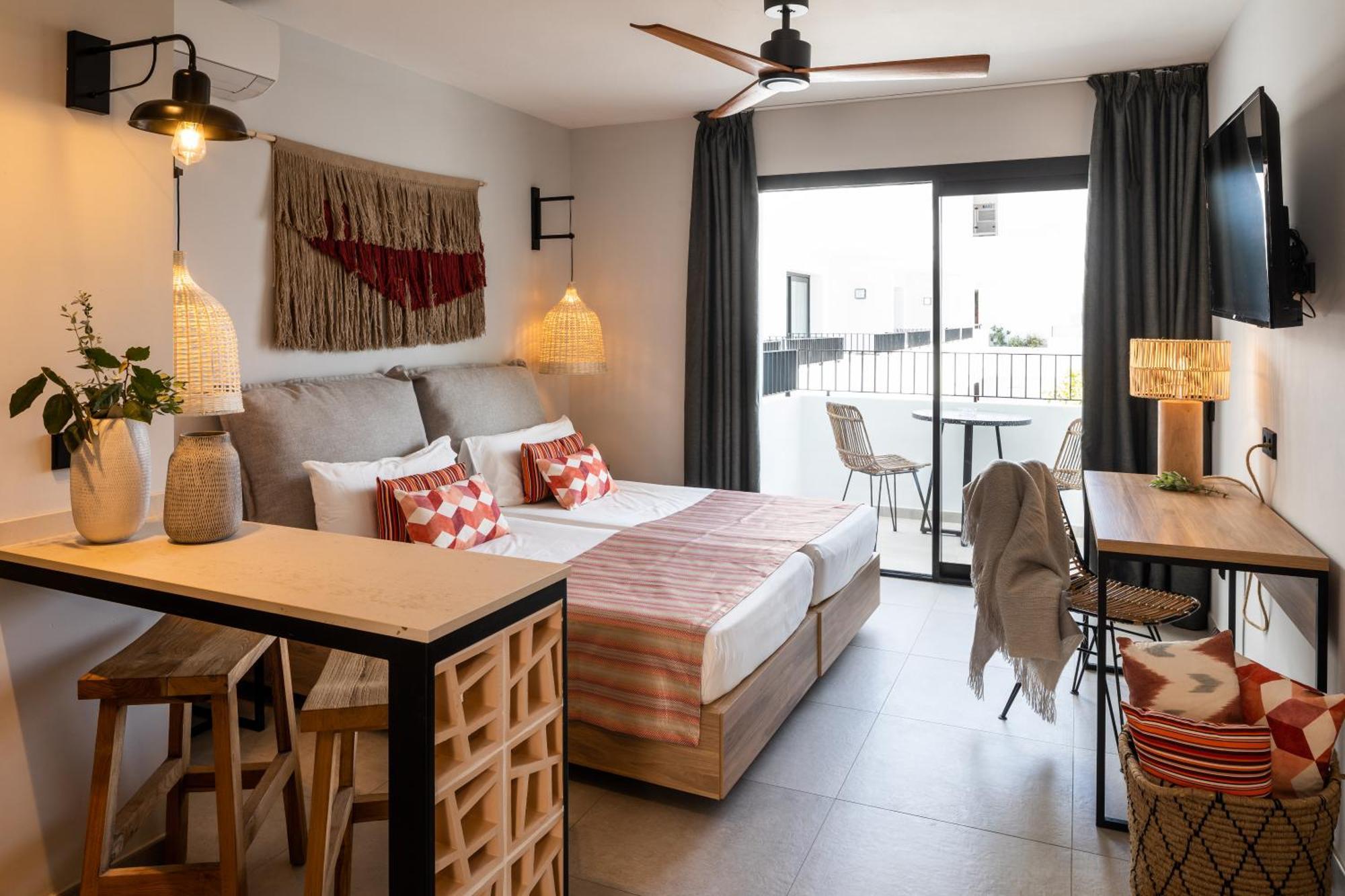 Aparthotel Casita Blanca - Adults Only サンアントニオアバド エクステリア 写真