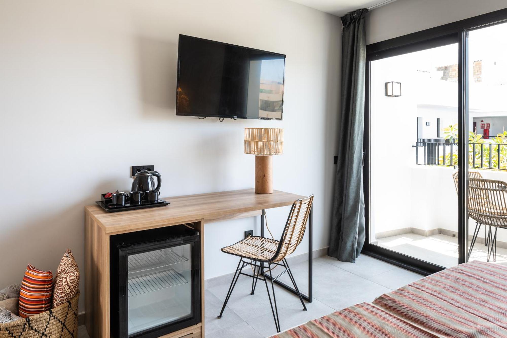 Aparthotel Casita Blanca - Adults Only サンアントニオアバド エクステリア 写真