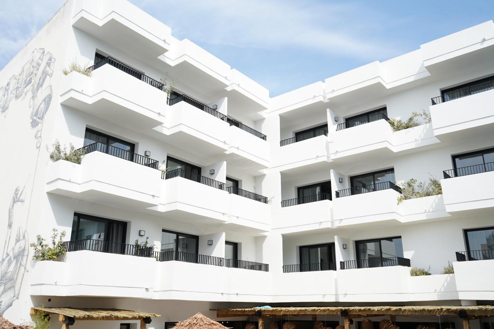Aparthotel Casita Blanca - Adults Only サンアントニオアバド エクステリア 写真